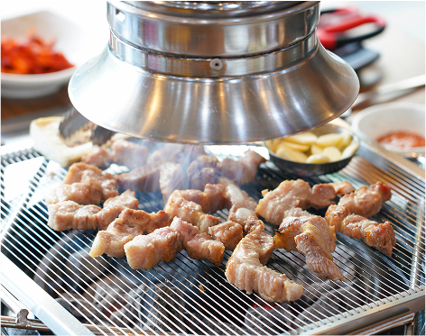 Illustration explaining Korean table setting (vertical type)