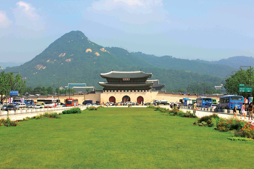 Gwanghwamun Square / Cheonggye Plaza