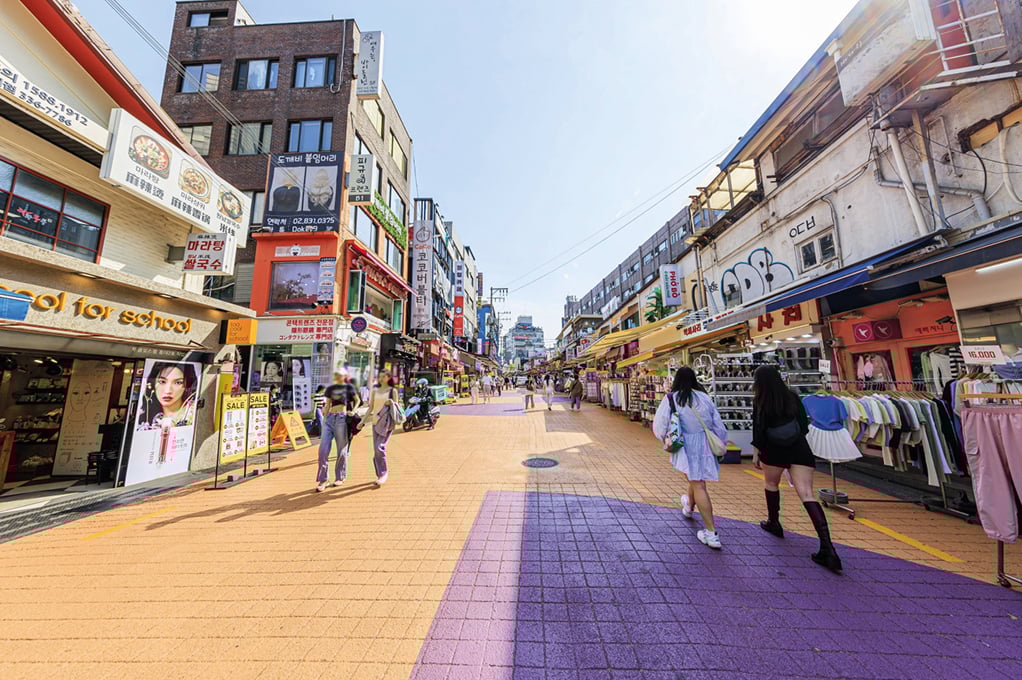 Hongdae Red Road (Hongdae Culture and Arts Special Tourist Zone)