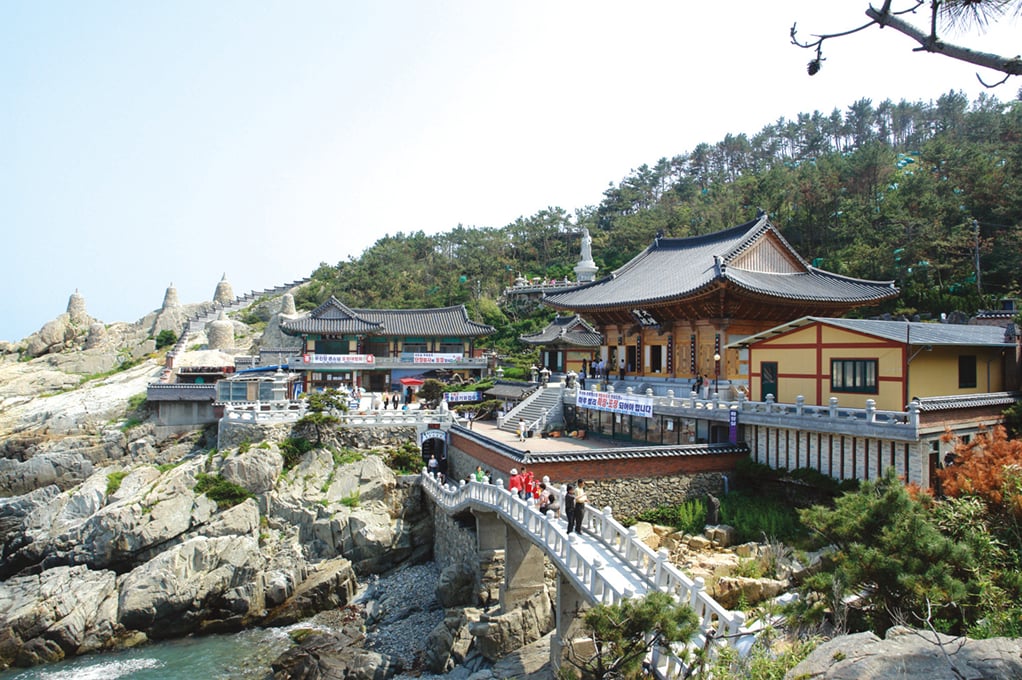 Haedong Yonggungsa Temple / OSIRIA Tourist Complex