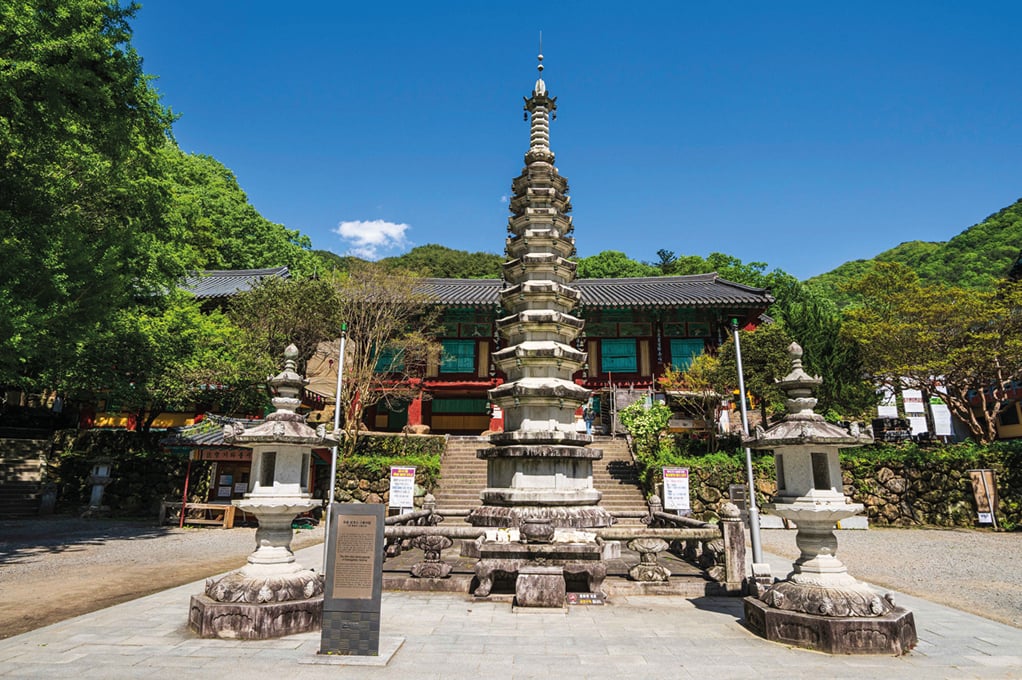Ssanggyesa Temple / Hwagae Market