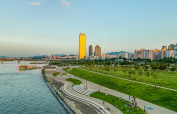Enjoy the Hangang River to the Fullest