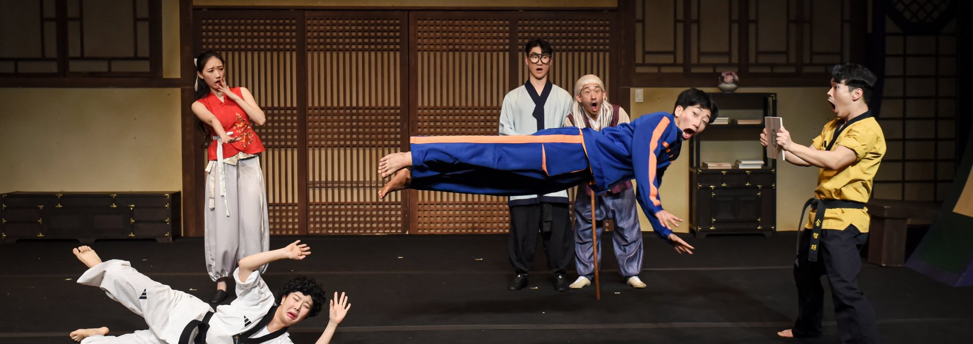 Non-verbal 'JUMP'