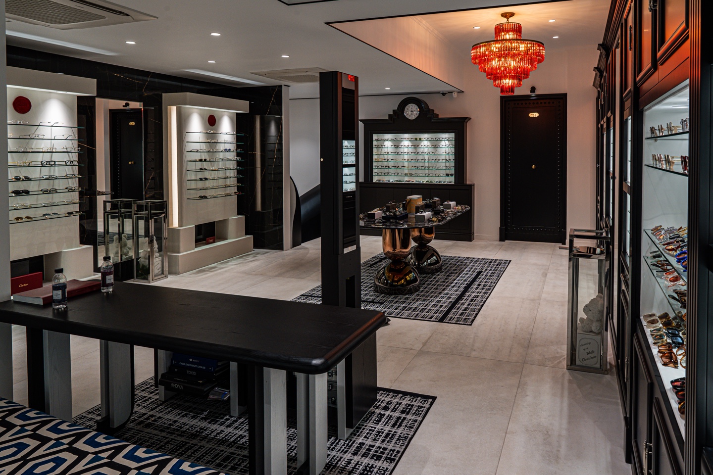 Ready in 30 Minutes! The K-Eyewear Craze: Blending Affordability and Style