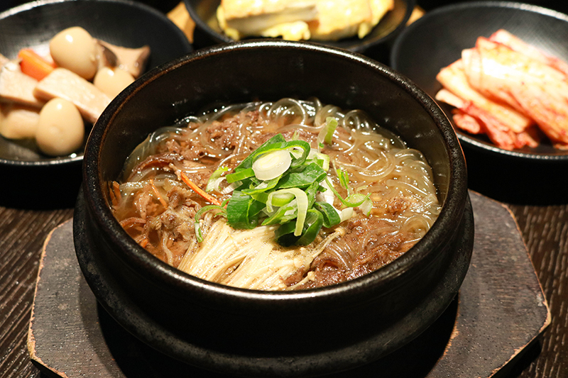 Korean Ttukbaegi Earthenware Bowl