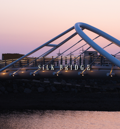 Jeju Silk Bridge where you can appreciate the beauty of the sunset