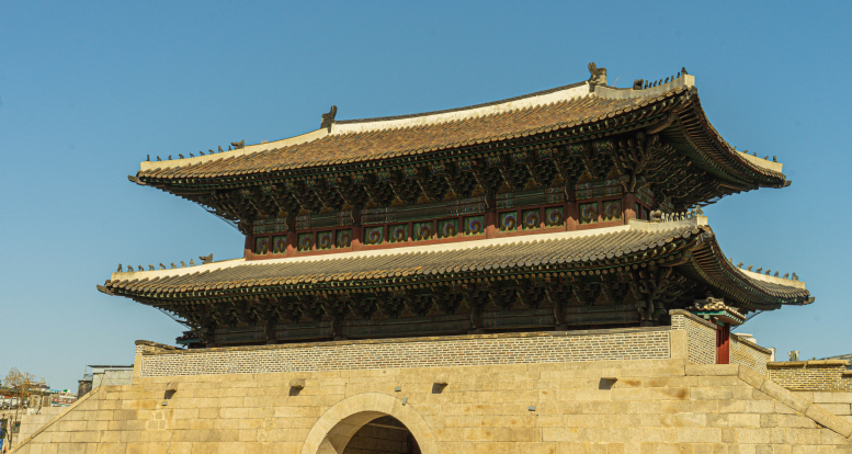 The magnificent entrance to Hanyangdoseong