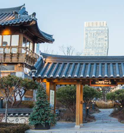 Entrance to Songdo Hanok Village in Songdo Central Park