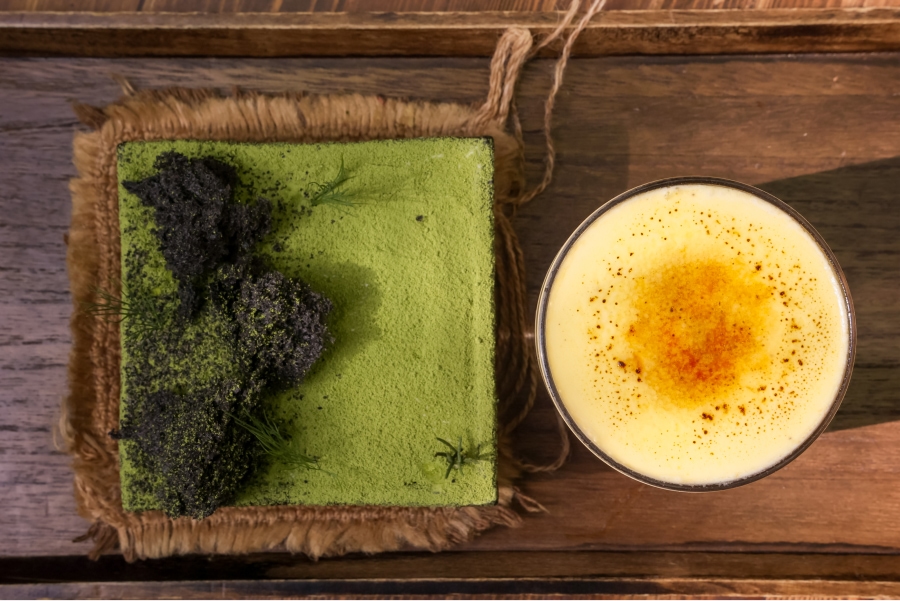 Matcha Fromage Cake and Stone Dream egg coffee