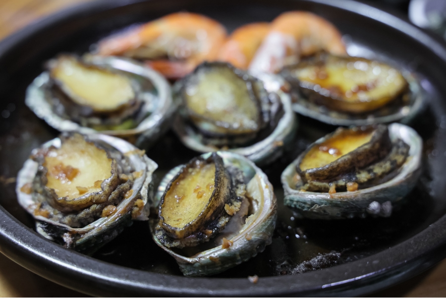 Butter-grilled Abalone